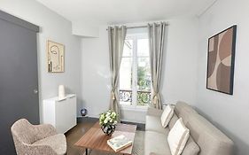 Stunning Apartment Near Eiffel Tower
